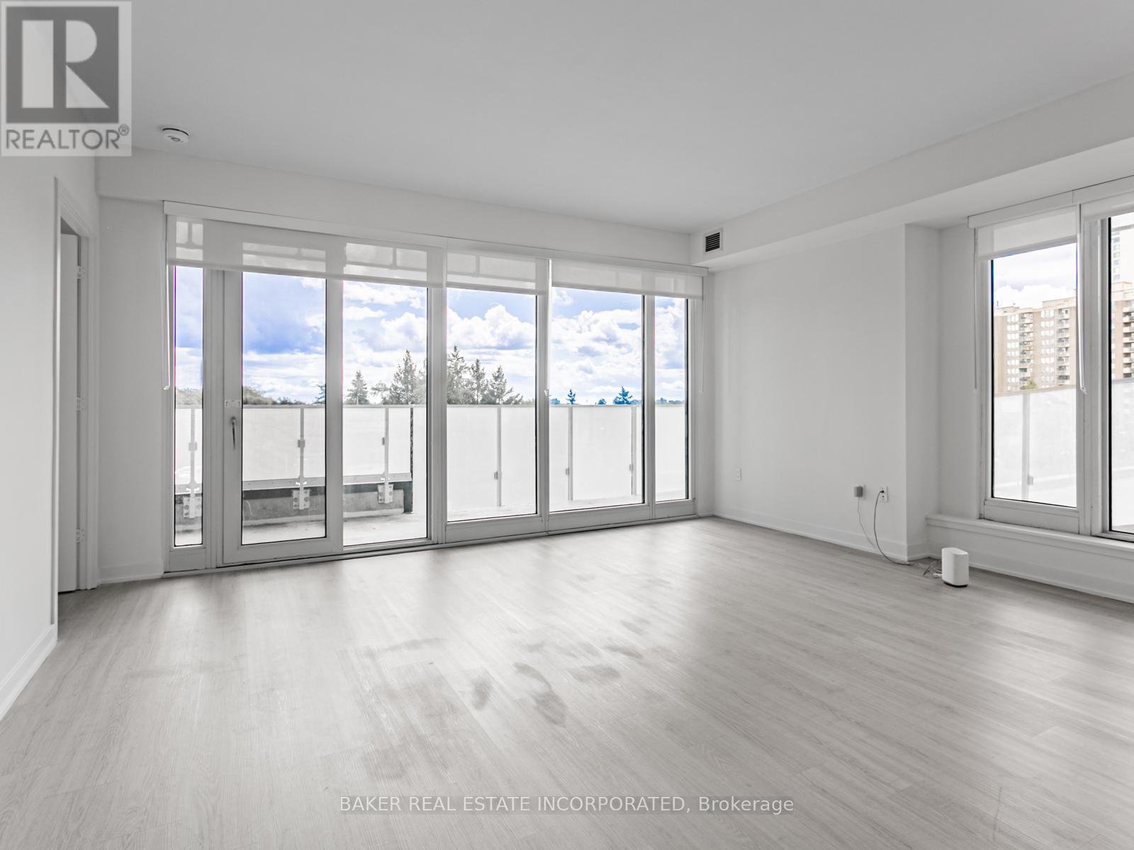213 - 3883 Quartz Road Property Photo 9