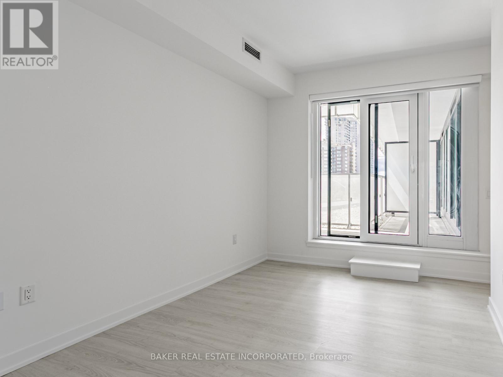 213 - 3883 Quartz Road Property Photo 14
