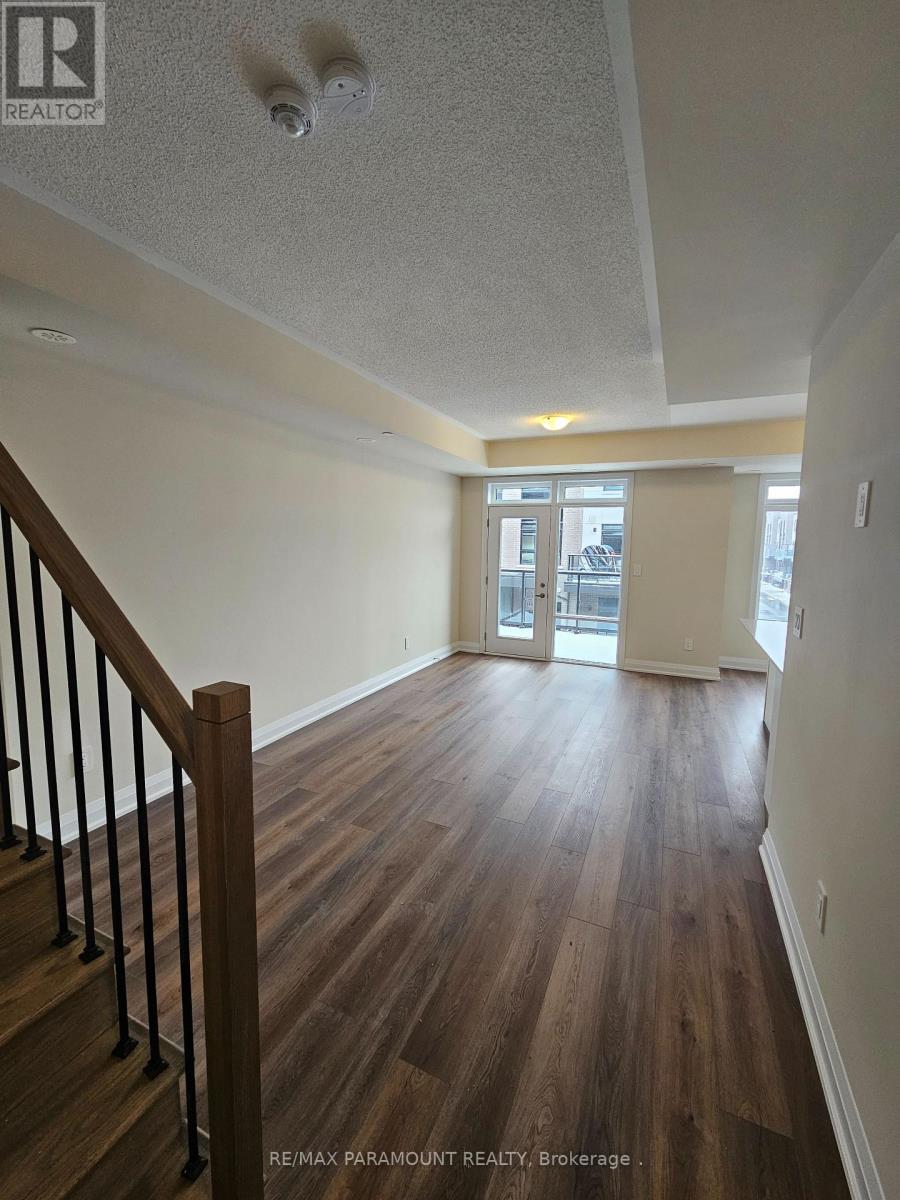 117 - 1581 Rose Way Property Photo 6