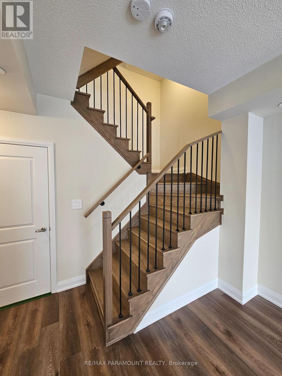 117 - 1581 Rose Way Property Photo 14