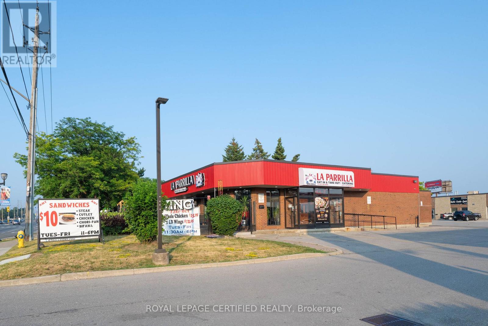 5025 Steeles Avenue W Property Photo 2
