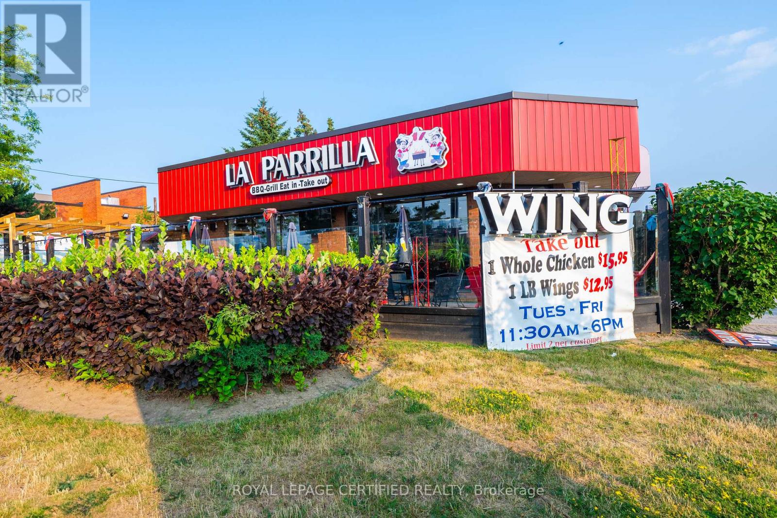 5025 Steeles Avenue W Property Photo 3