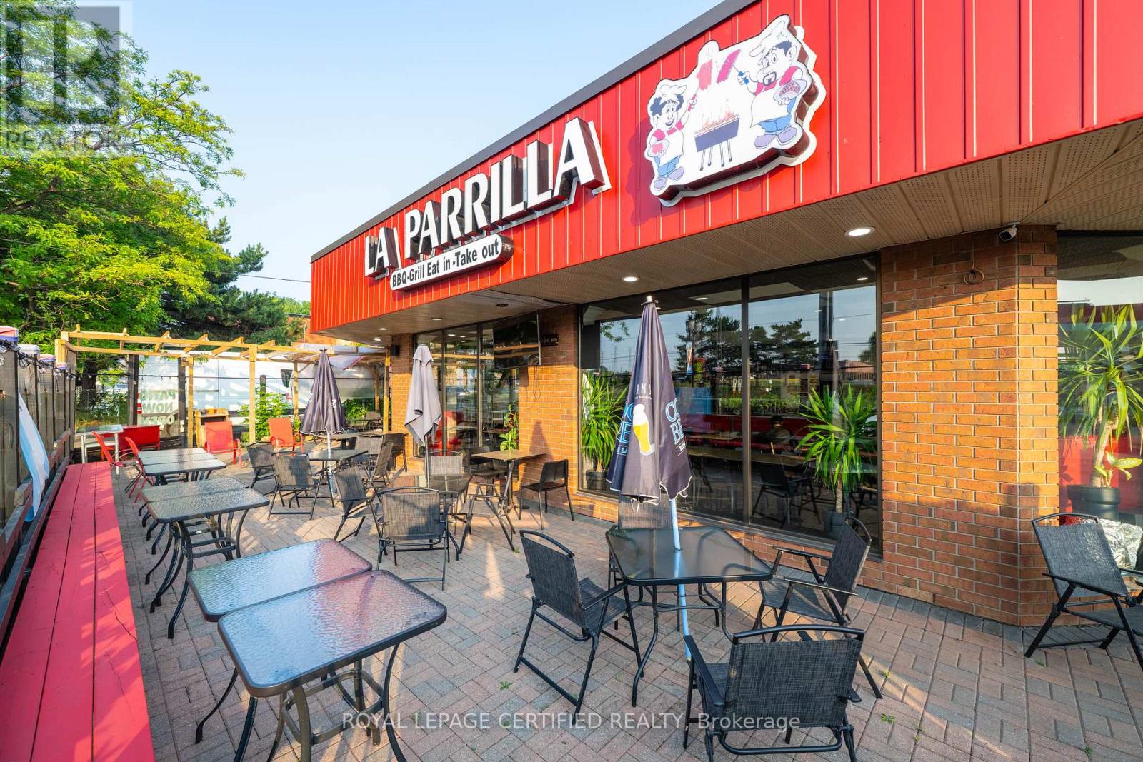 5025 Steeles Avenue W Property Photo 4