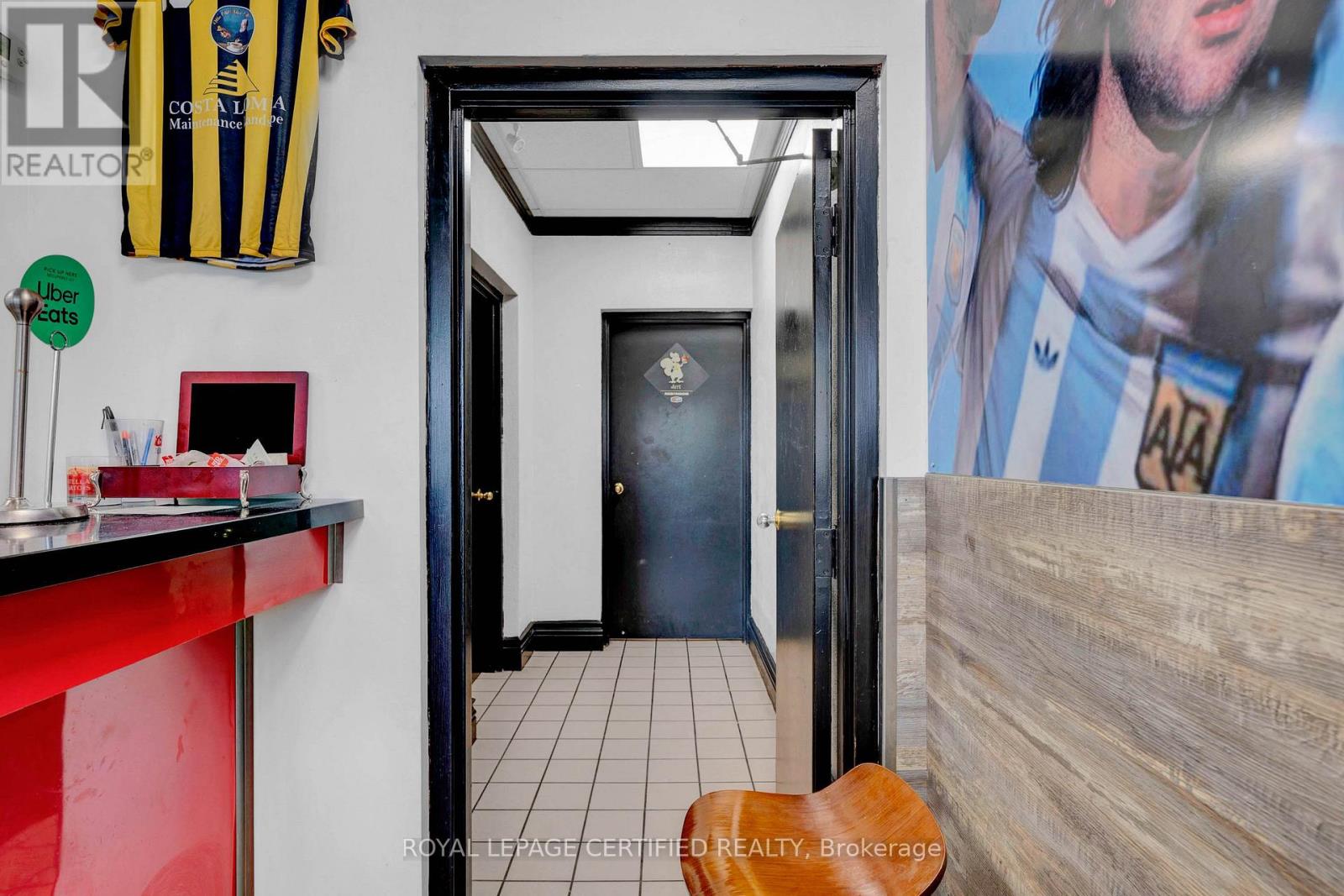 5025 Steeles Avenue W Property Photo 17