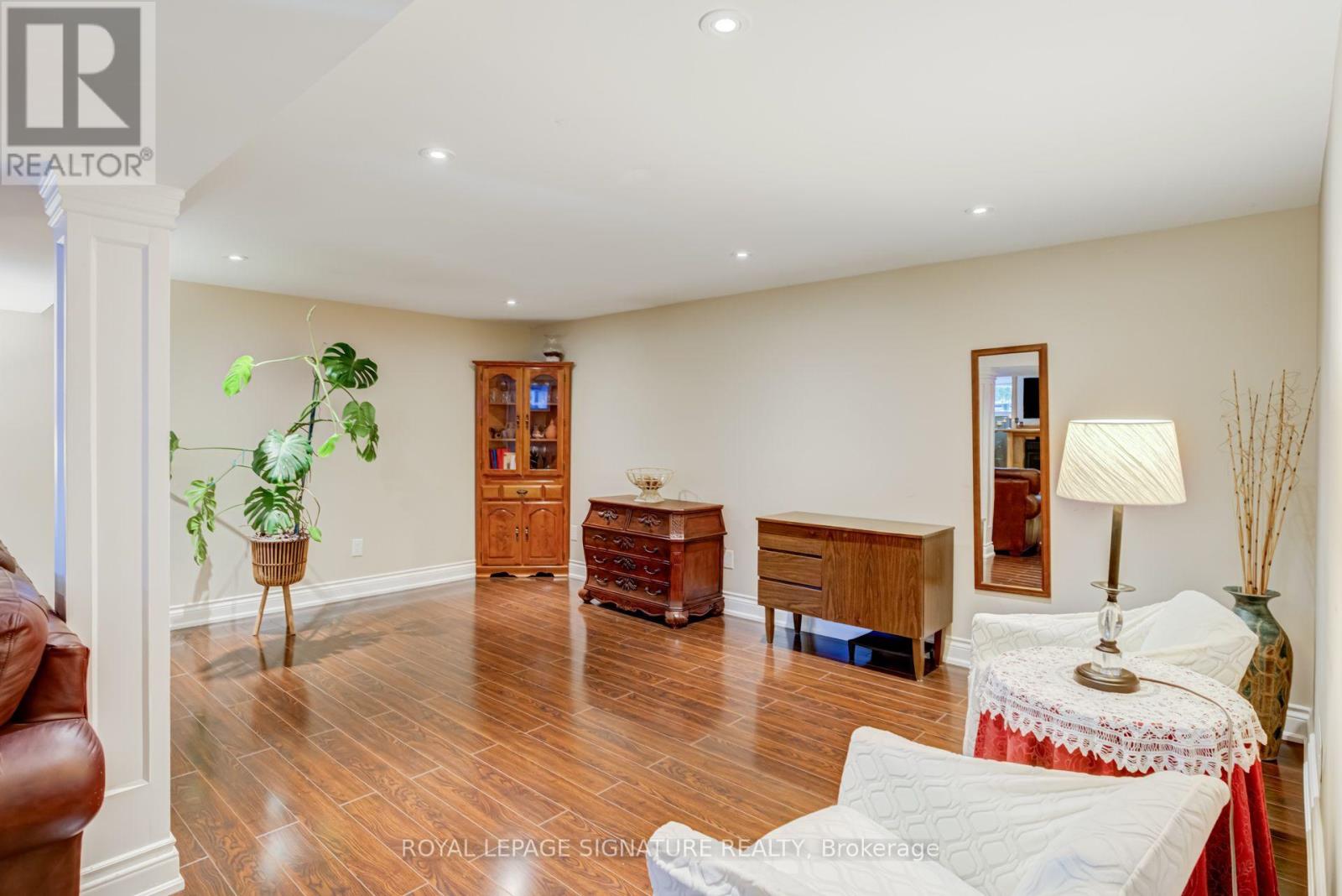 2544 Sharon Crescent Property Photo 17