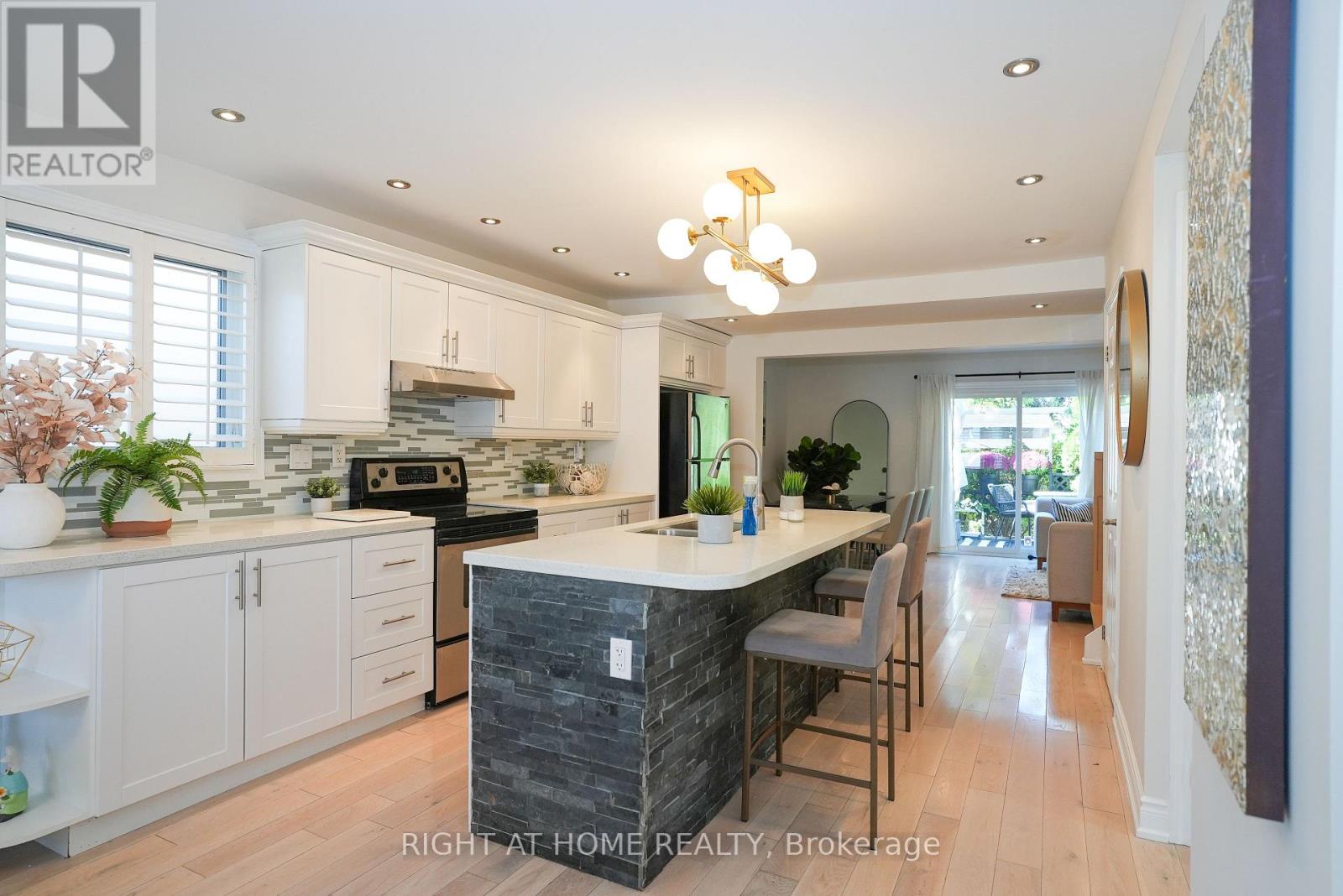 2038 Chrisdon Road Property Photo 6