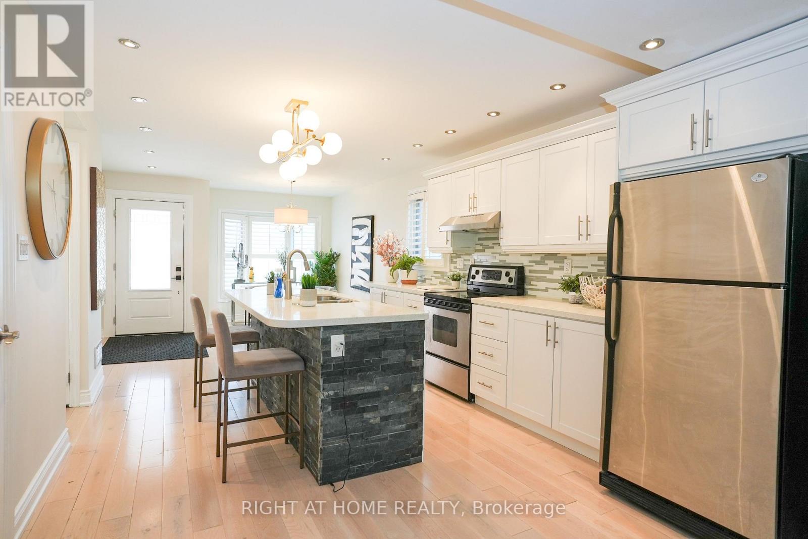 2038 Chrisdon Road Property Photo 10