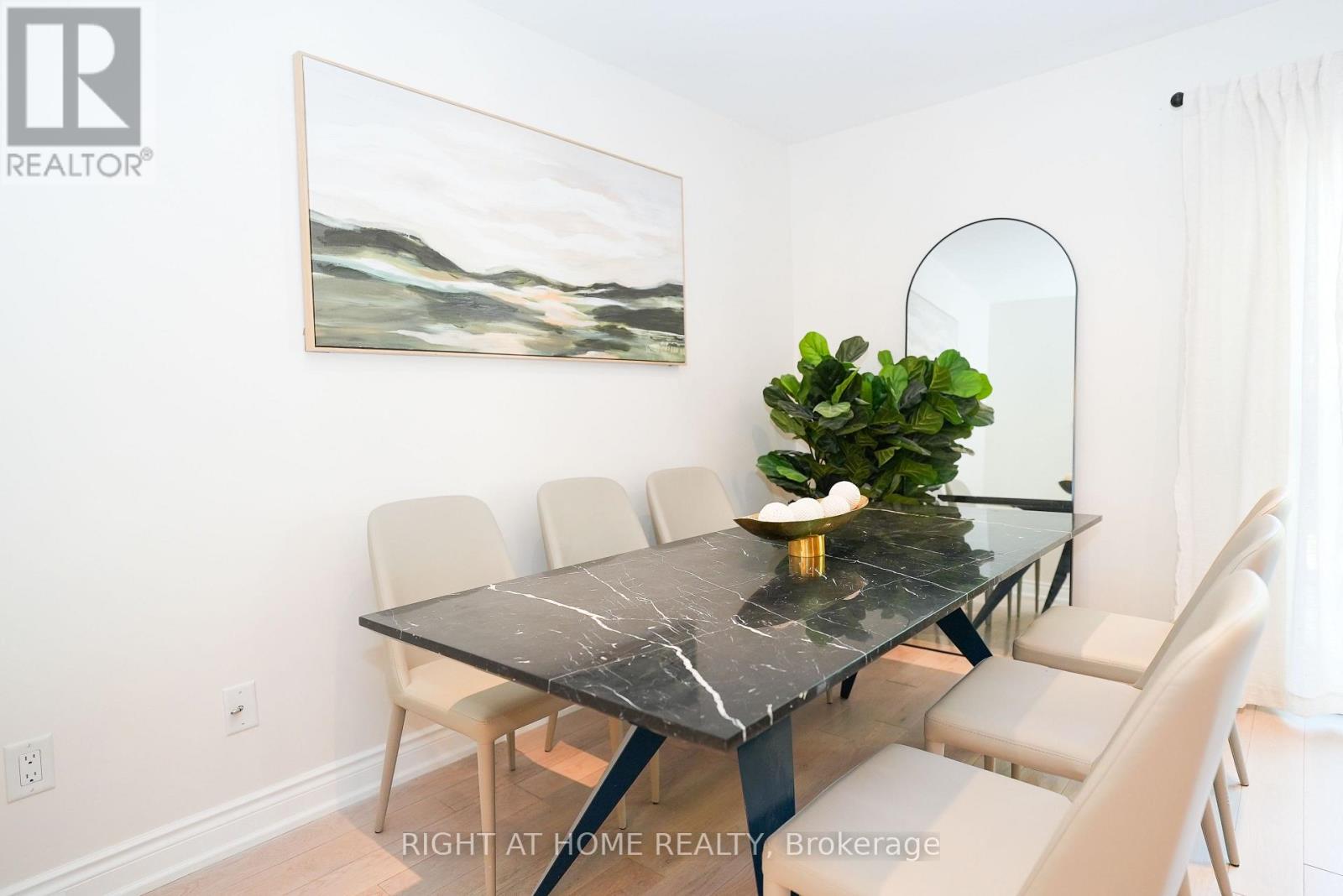 2038 Chrisdon Road Property Photo 13