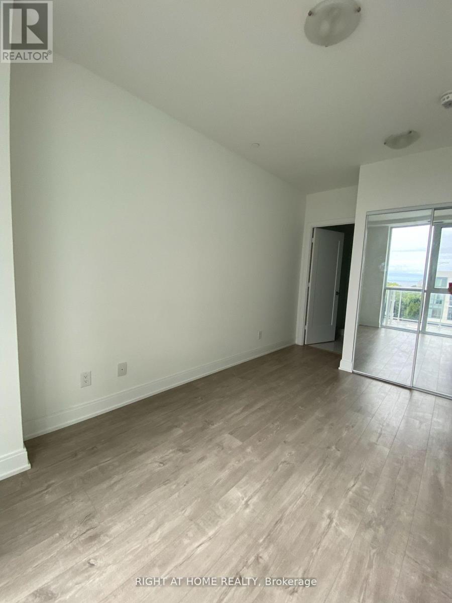 413 - 70 Annie Craig Drive W Property Photo 13