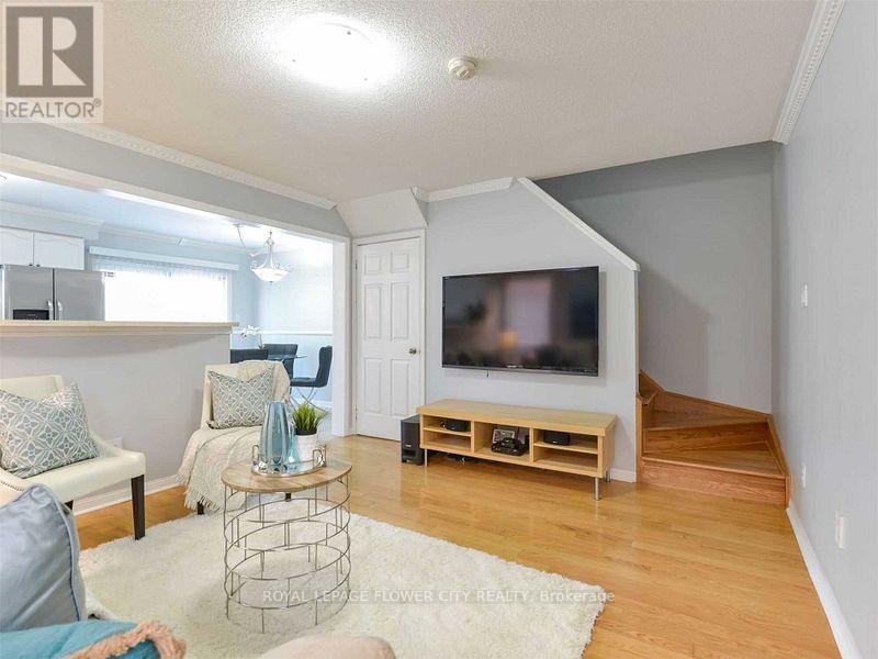 43 Garibaldi Drive Property Photo 6