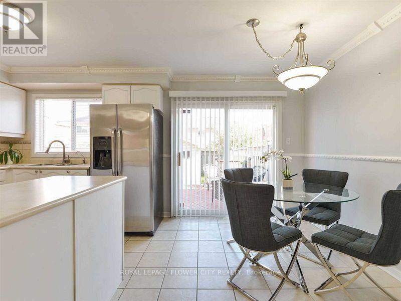 43 Garibaldi Drive Property Photo 8
