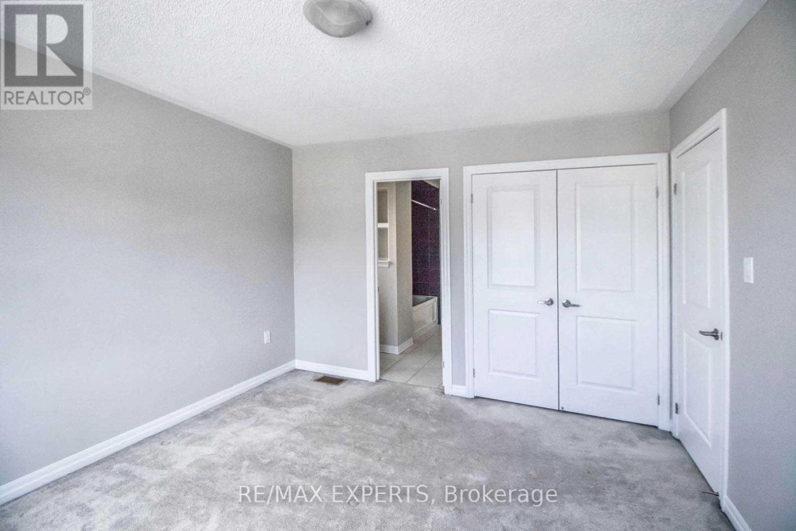Upper - 15 Giltspur Road Property Photo 18
