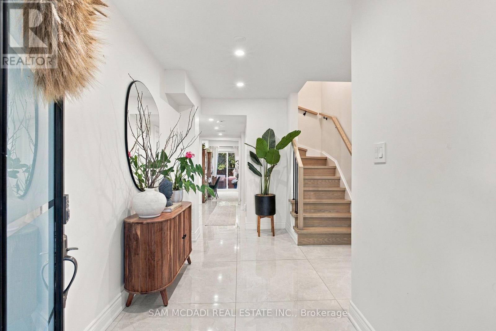 25 Premium Way Property Photo 3