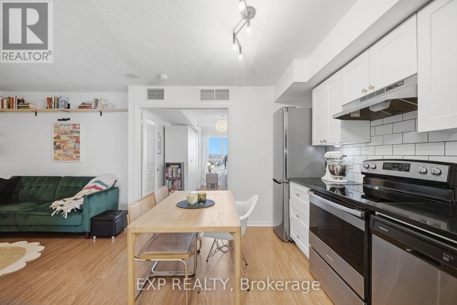 1030 - 60 Heintzman Street Property Photo 2