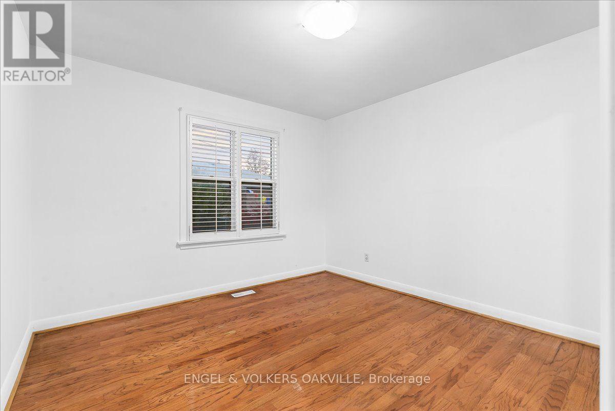351 Renforth Drive Property Photo 15