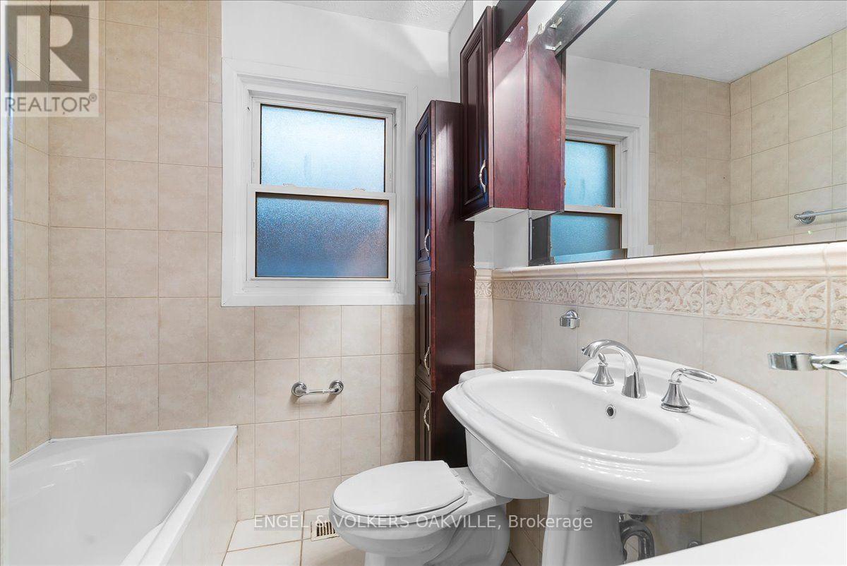 351 Renforth Drive Property Photo 17