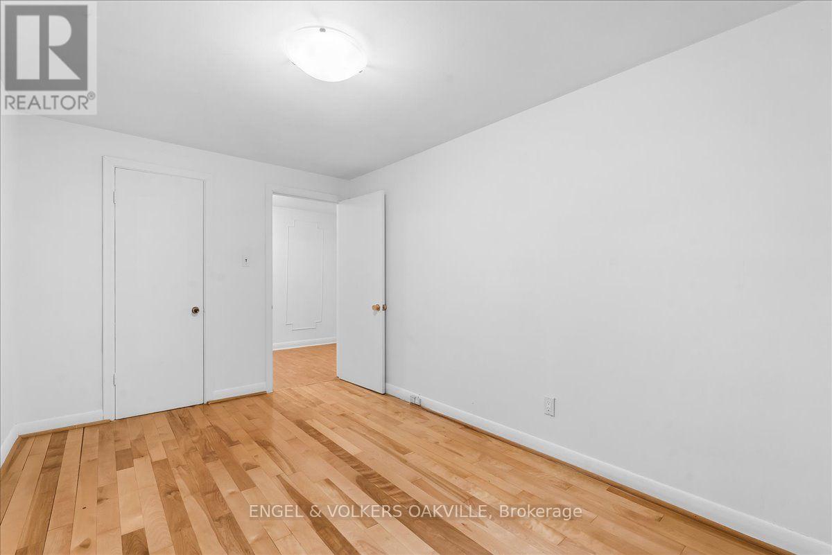 351 Renforth Drive Property Photo 21