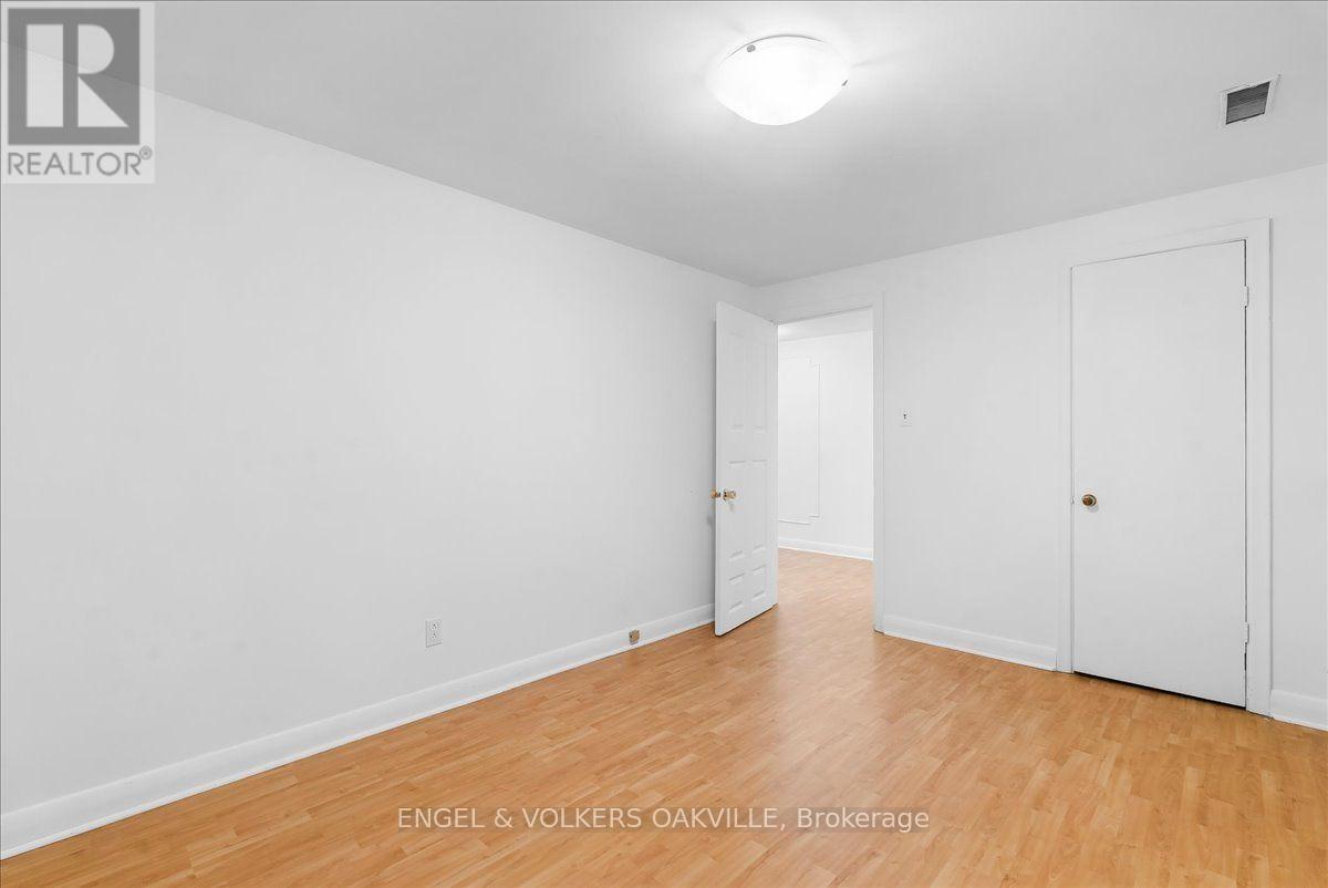 351 Renforth Drive Property Photo 24