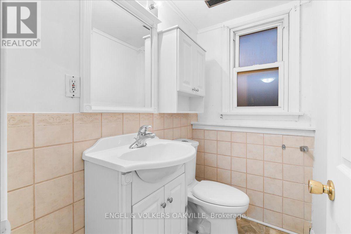 351 Renforth Drive Property Photo 25