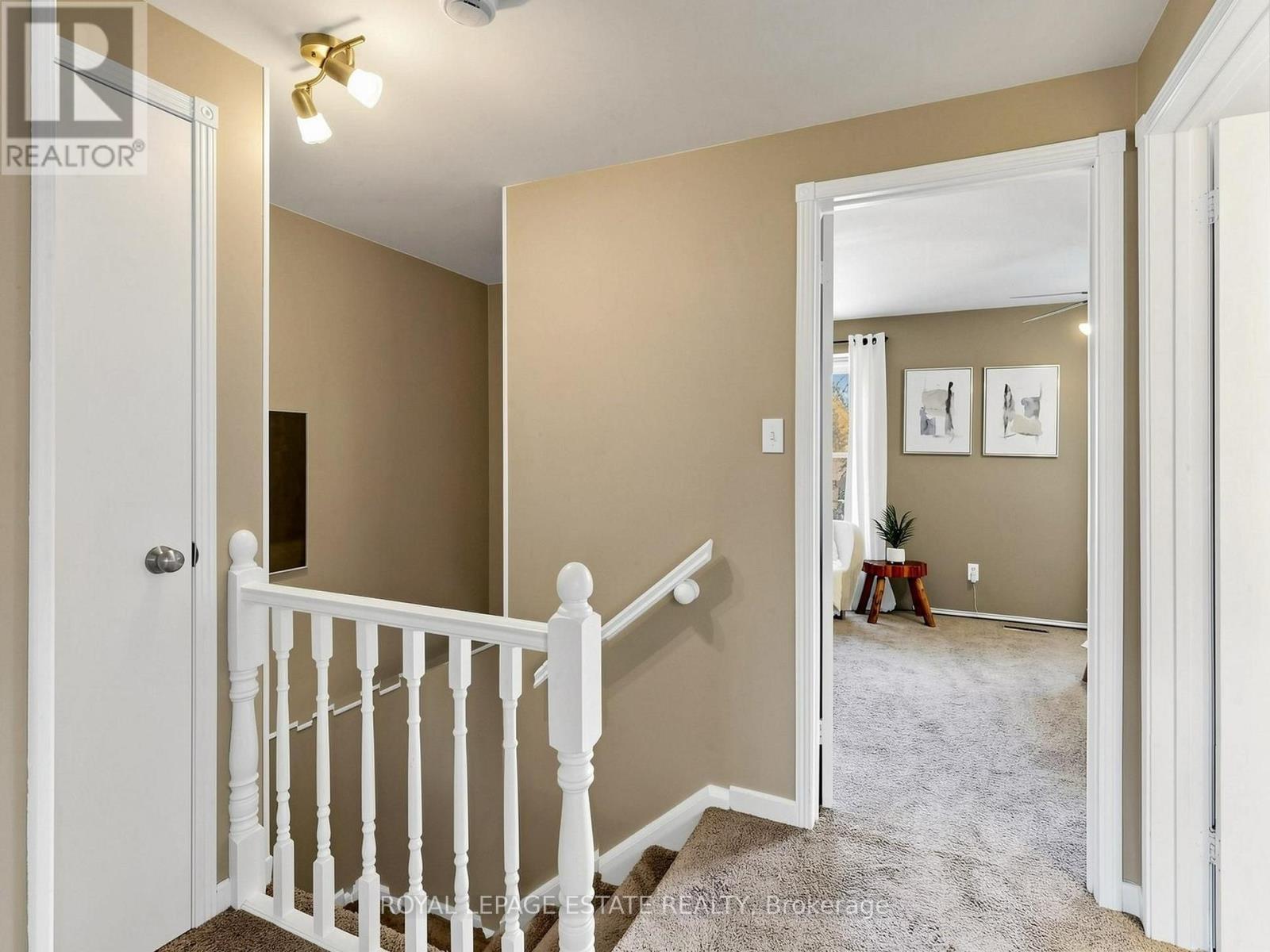 38 Burbank Crescent Property Photo 20
