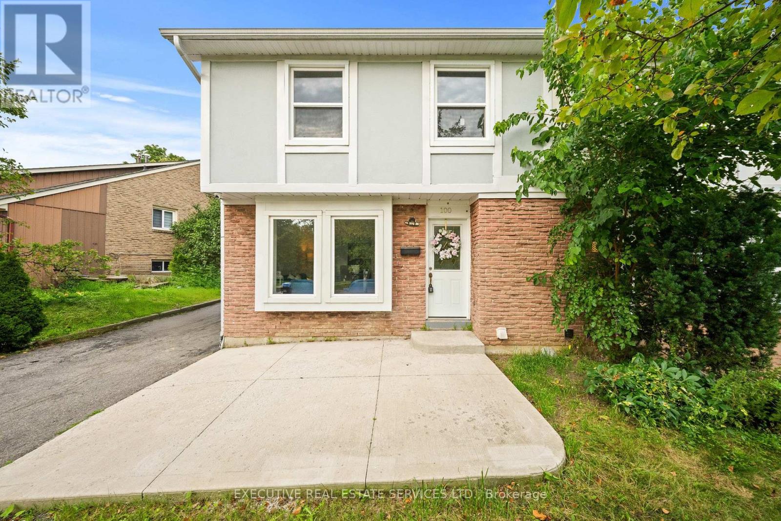 100 Centre Street N Property Photo 1