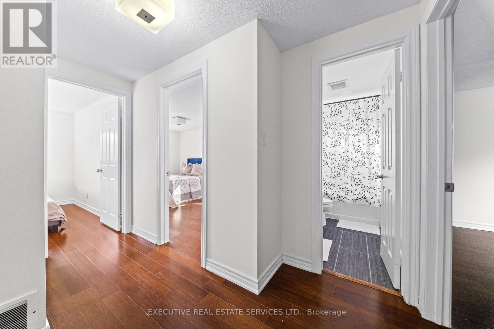 100 Centre Street N Property Photo 22