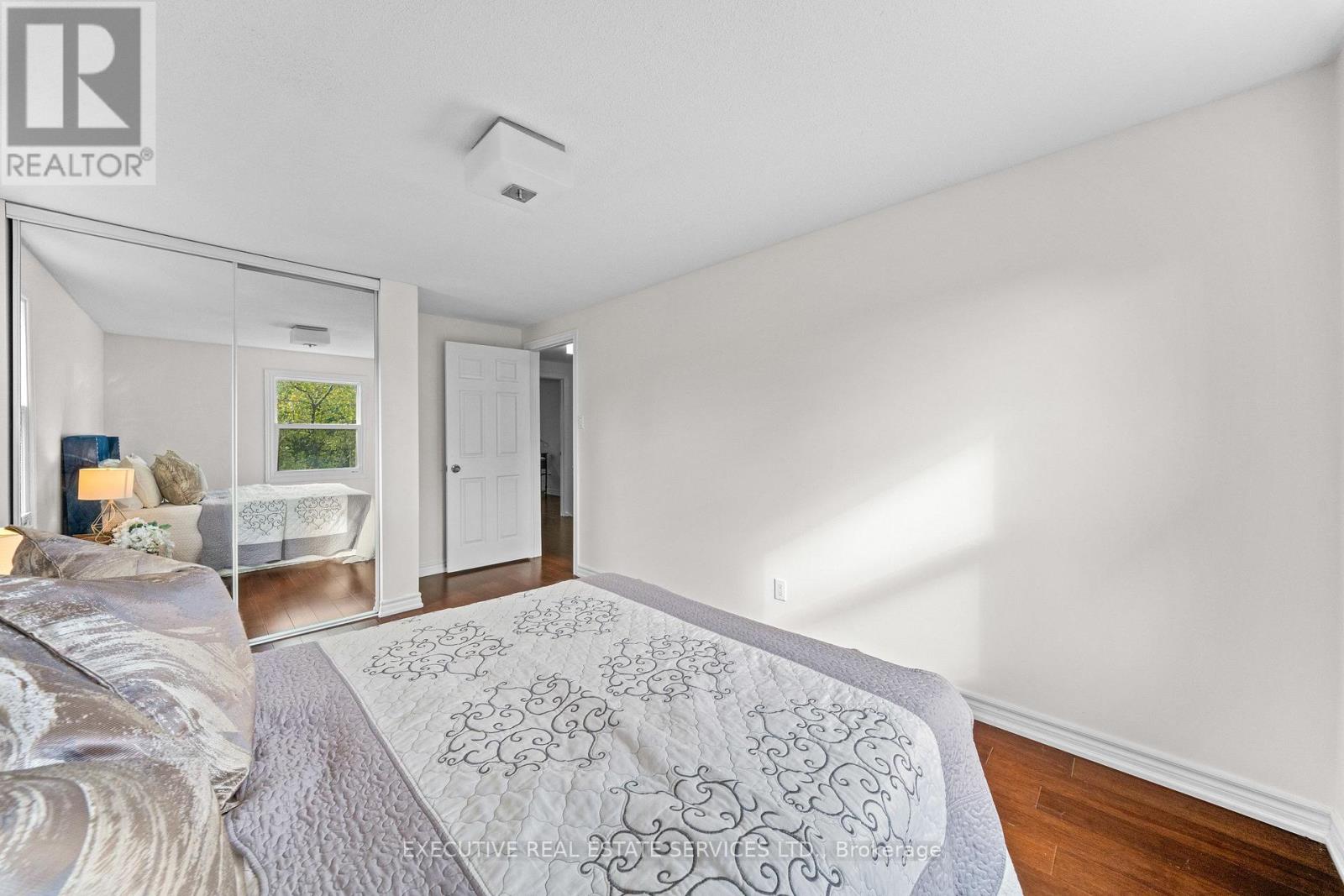 100 Centre Street N Property Photo 26
