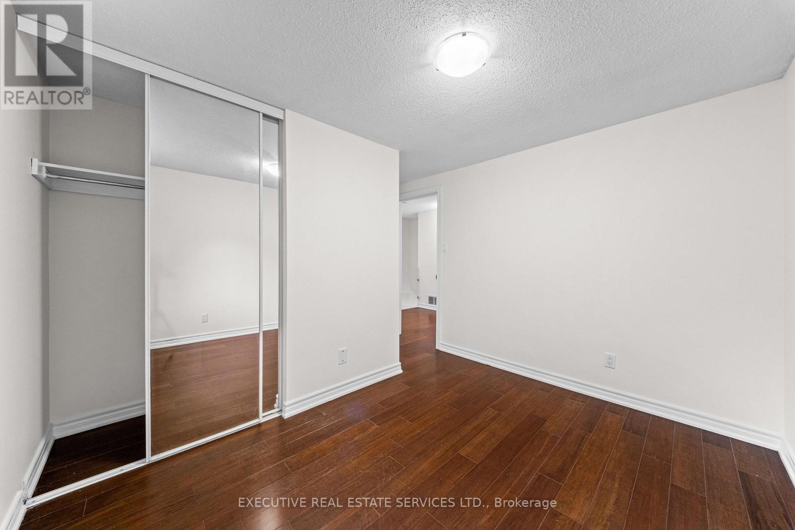 100 Centre Street N Property Photo 30