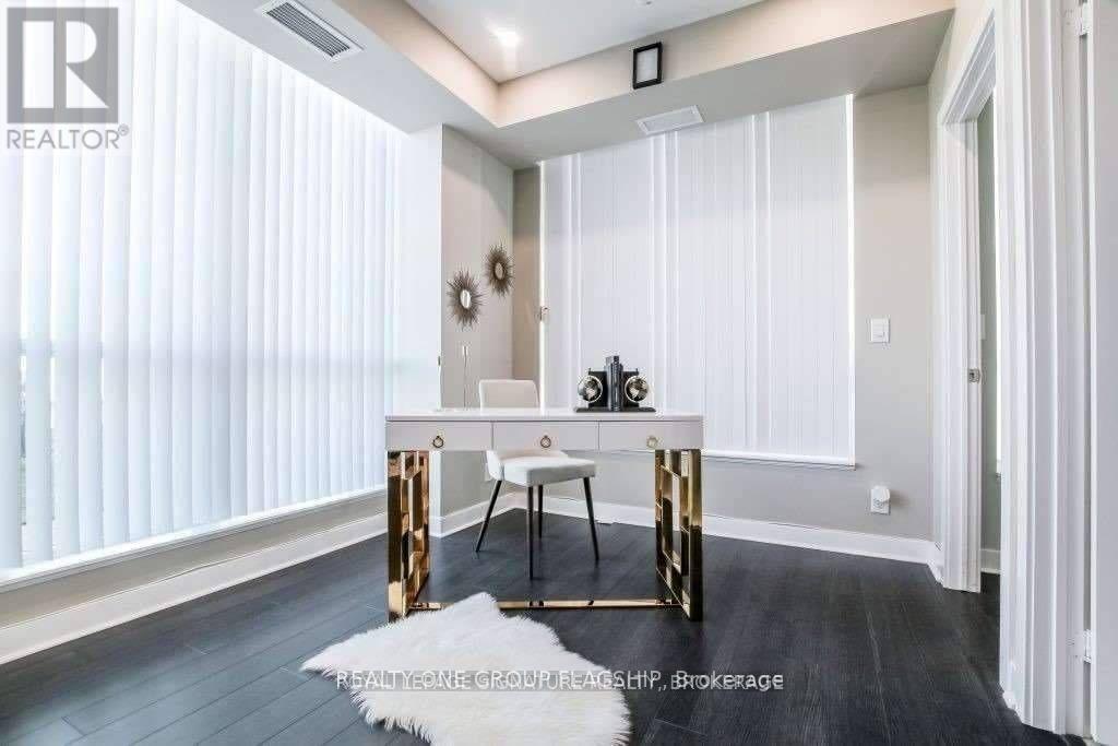 2801 - 3985 Grand Park Drive Property Photo 11