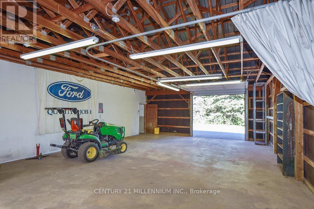 18350 Duffys Lane Property Photo 9