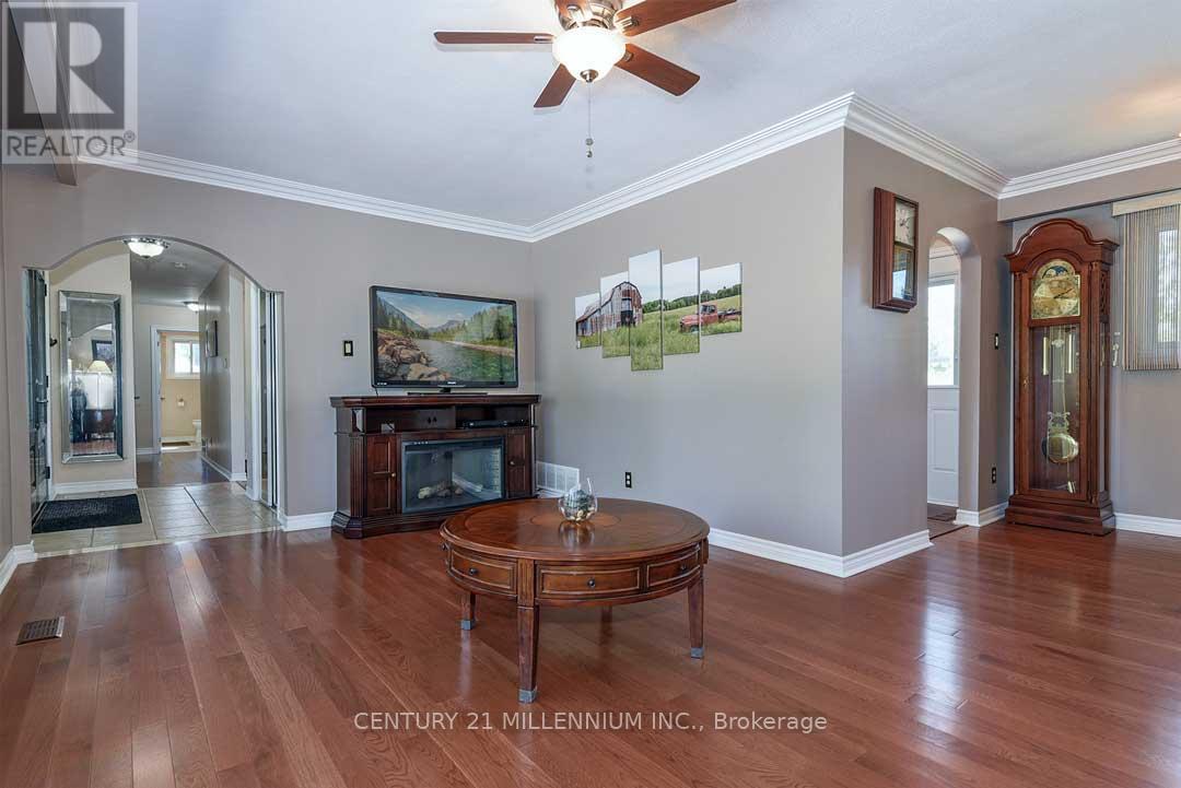 18350 Duffys Lane Property Photo 19