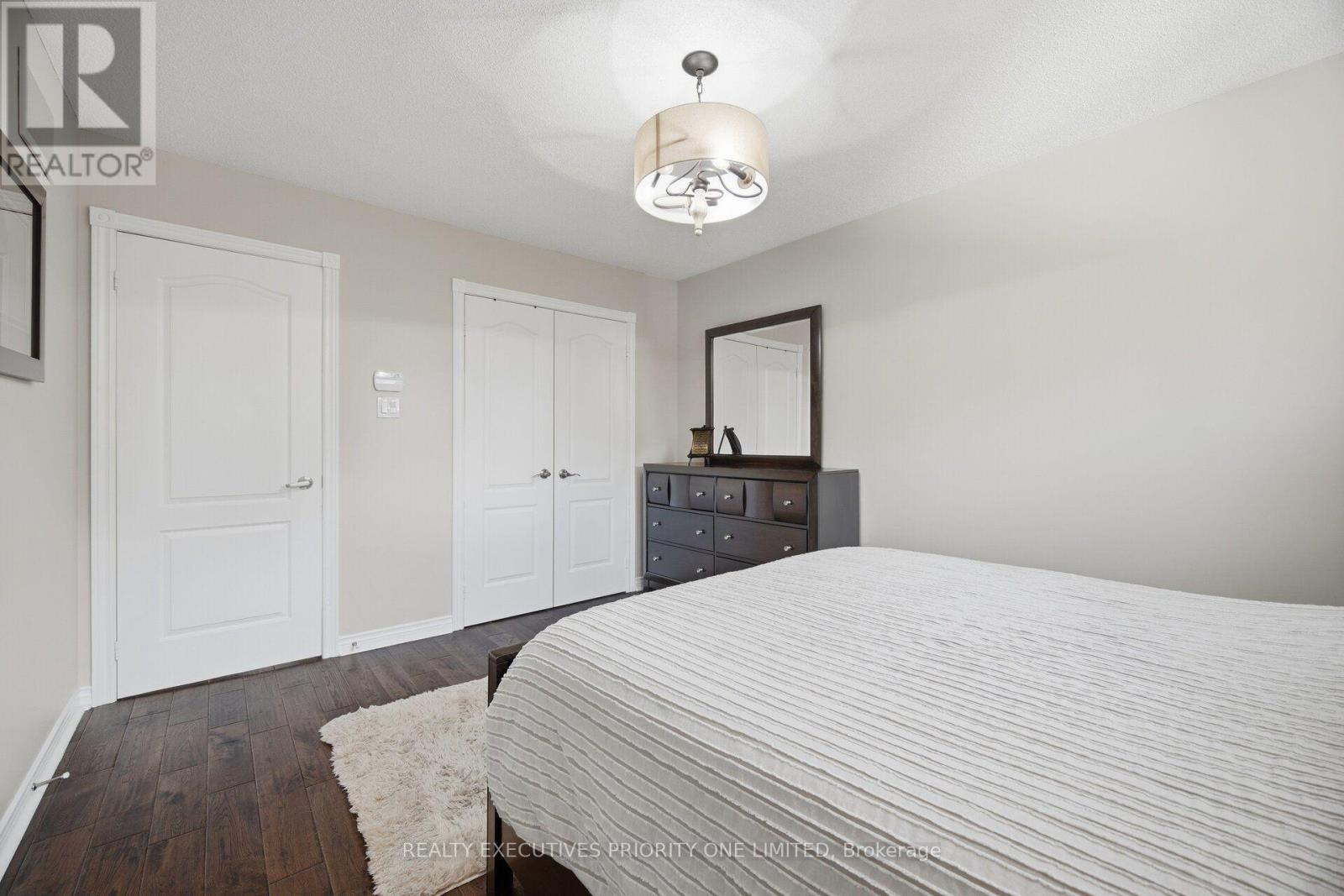 8 Waterbury Street Property Photo 17