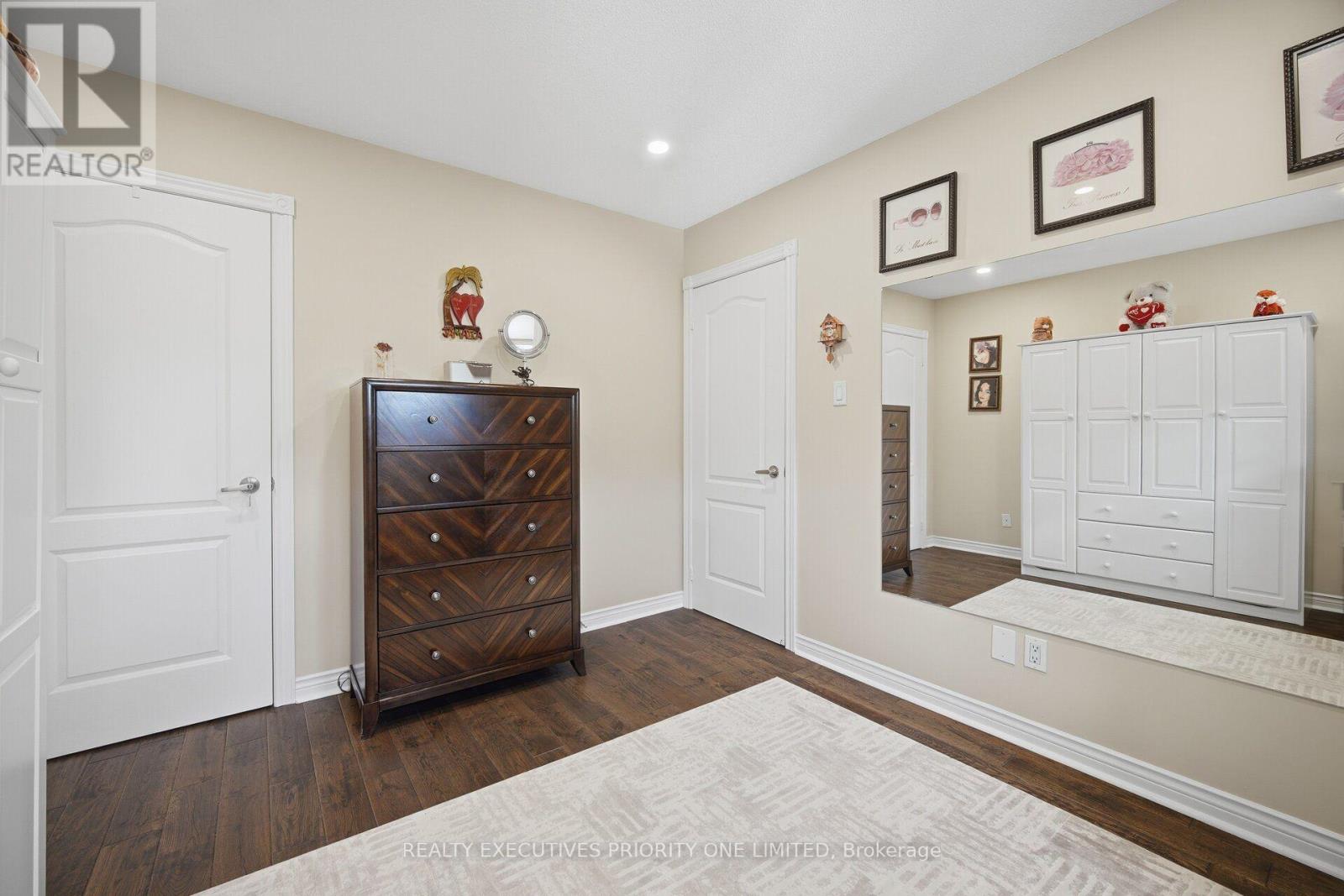 8 Waterbury Street Property Photo 20