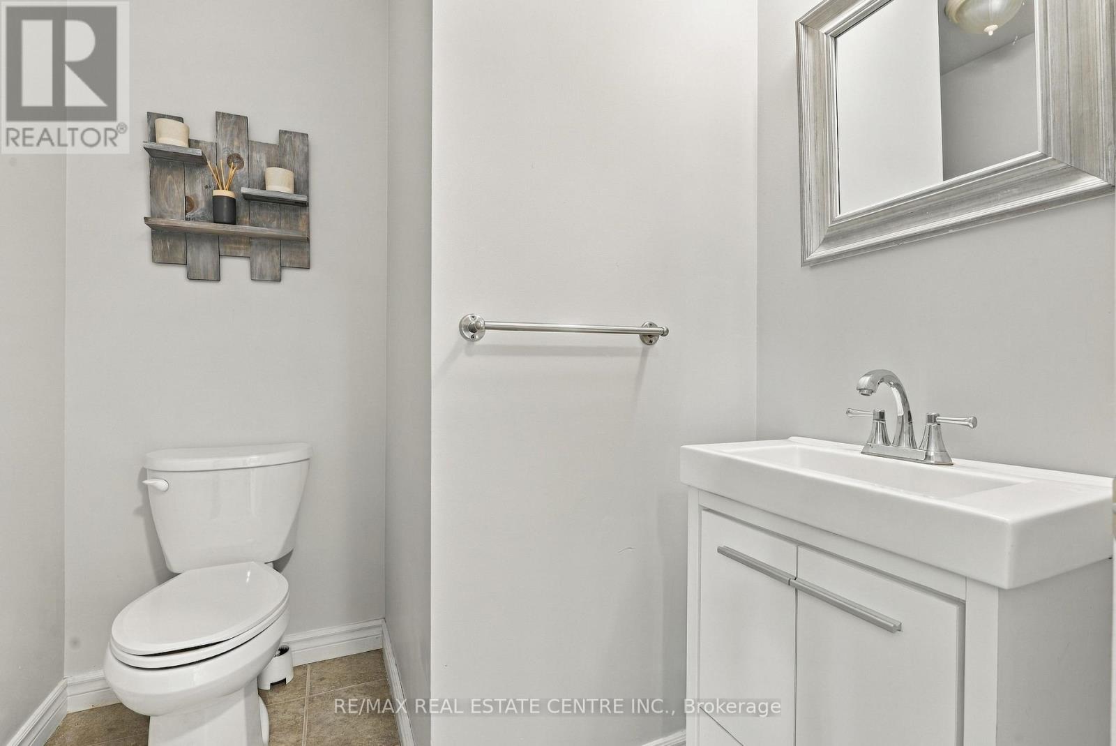 34 Mcmaster Road Property Photo 17