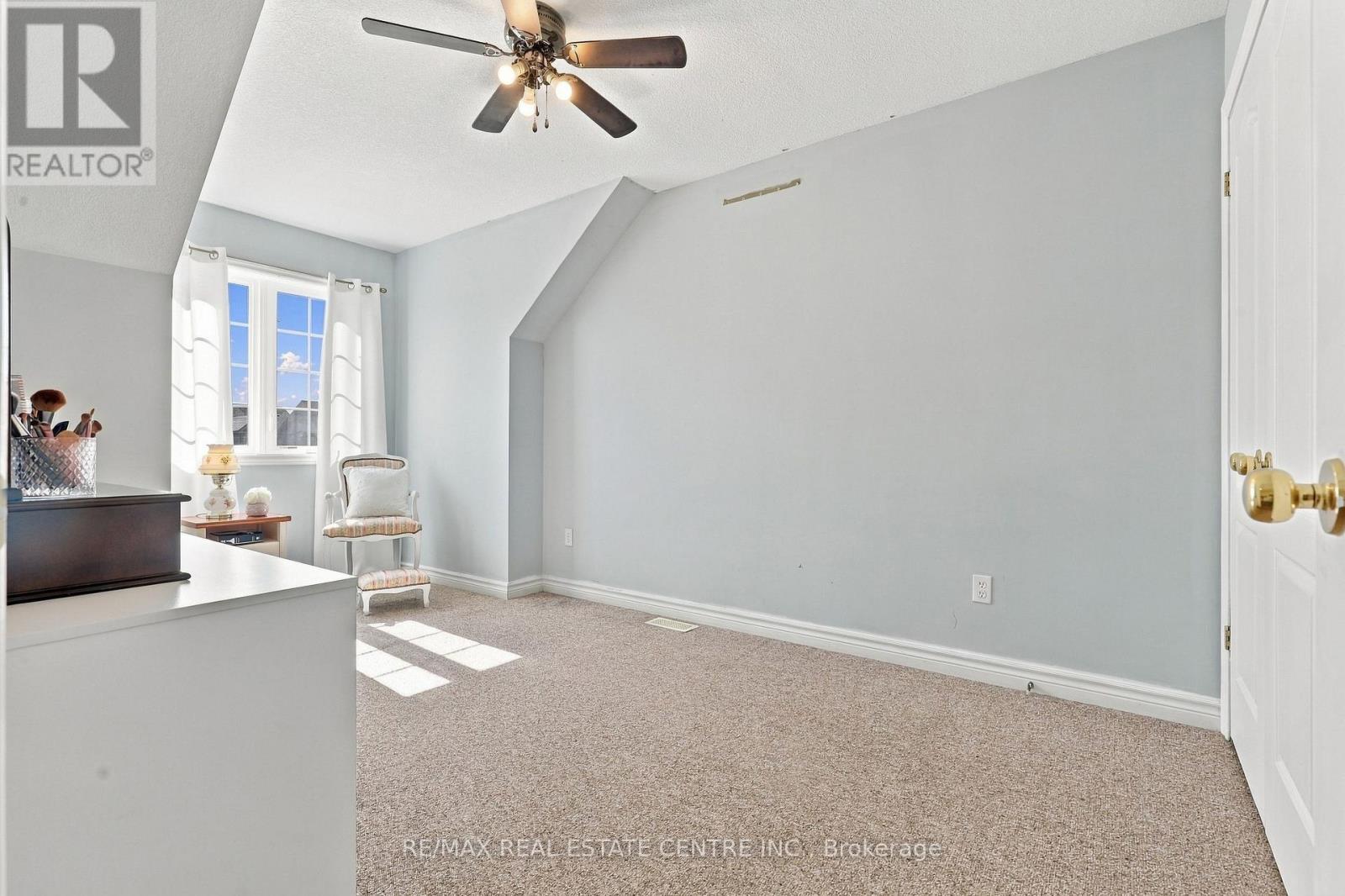 34 Mcmaster Road Property Photo 19