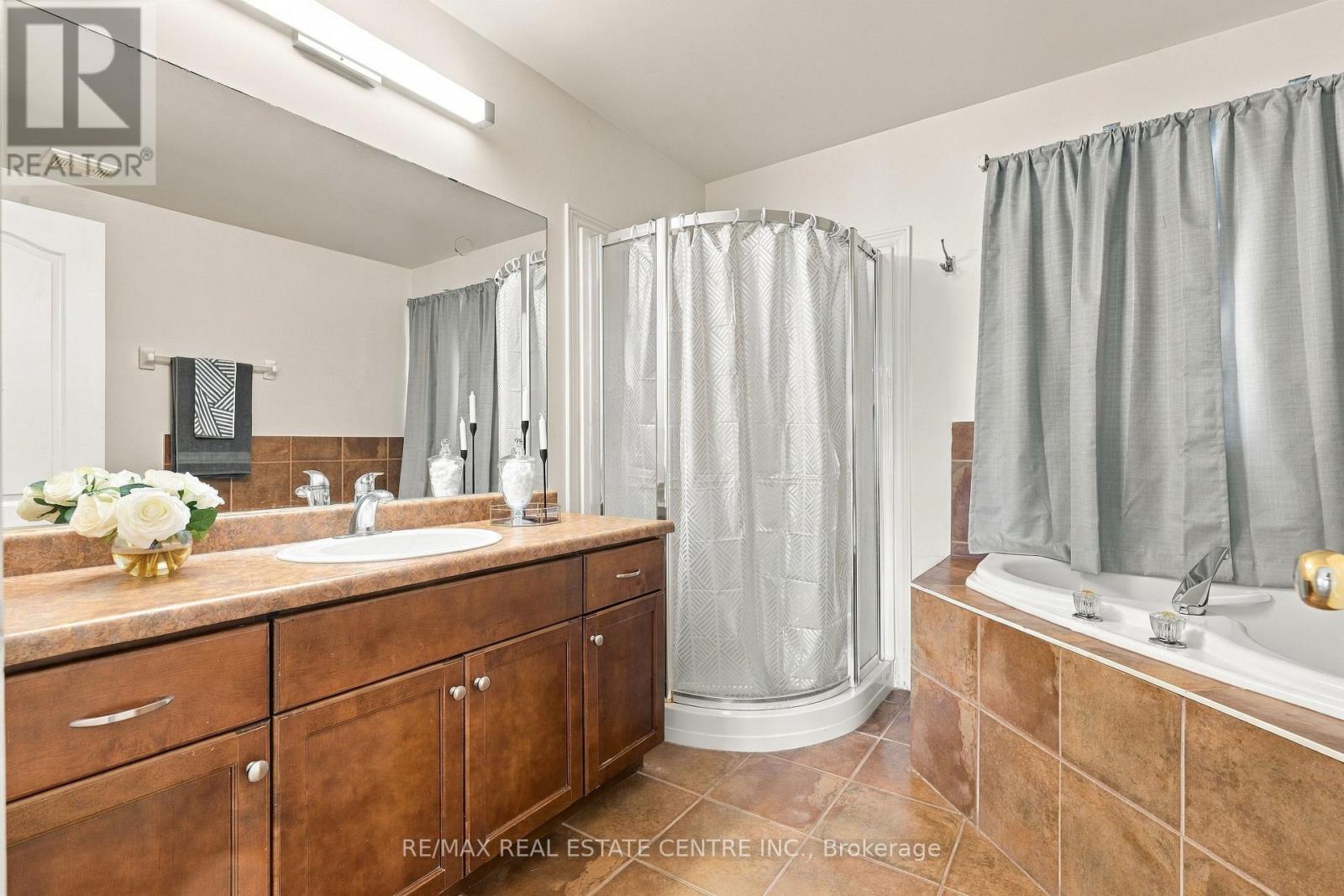 34 Mcmaster Road Property Photo 23