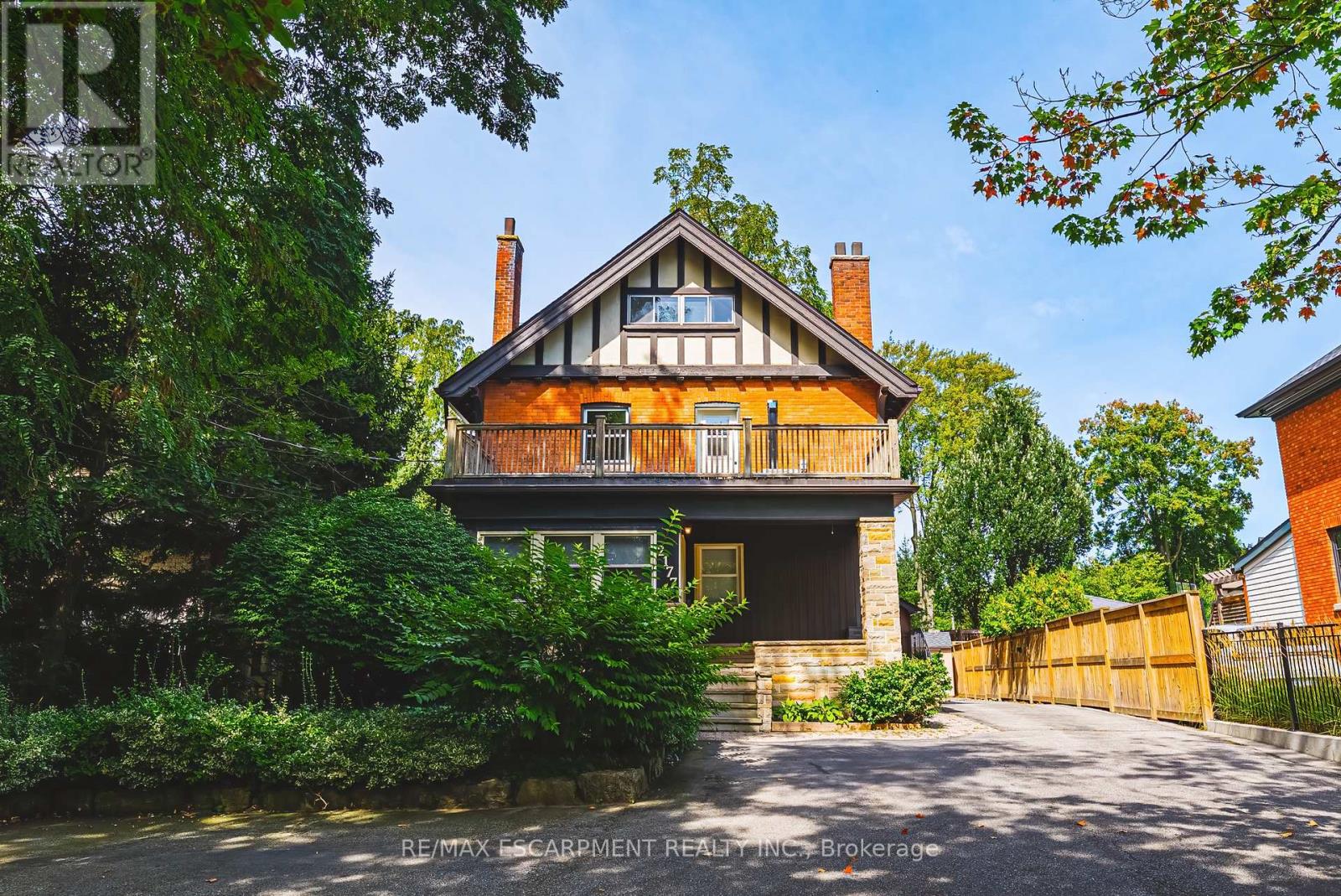 2177 Lakeshore Road Property Photo 2