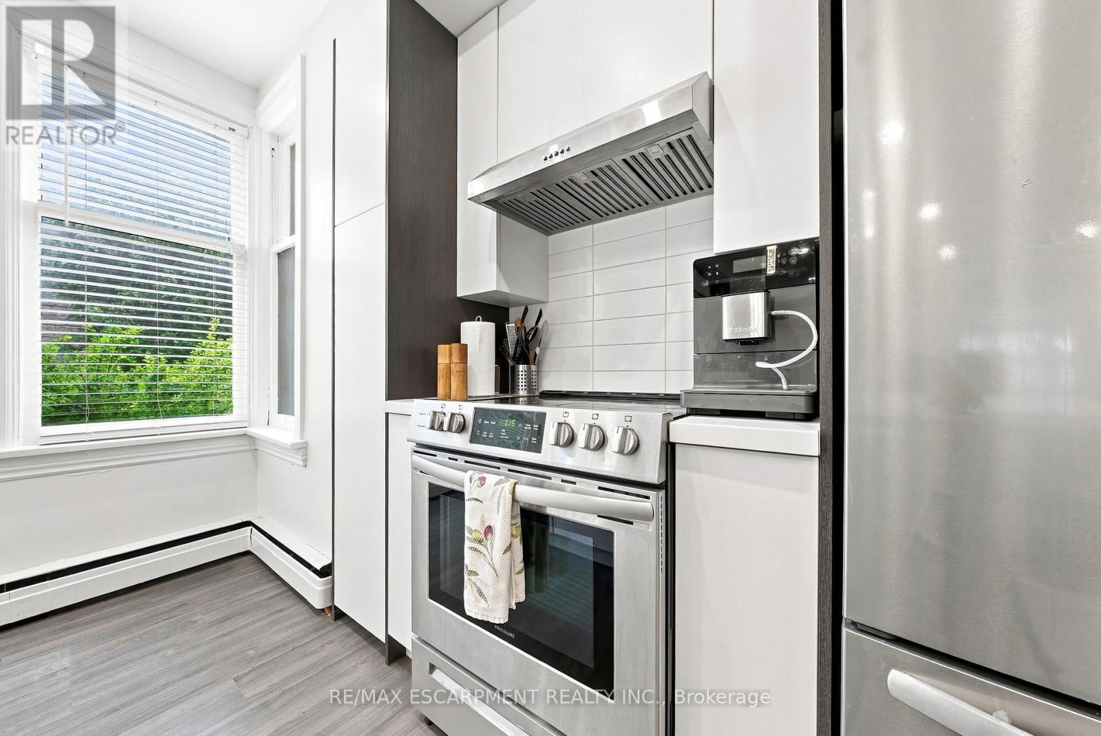 2177 Lakeshore Road Property Photo 10