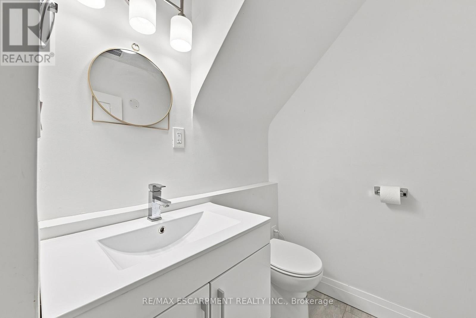 2177 Lakeshore Road Property Photo 13