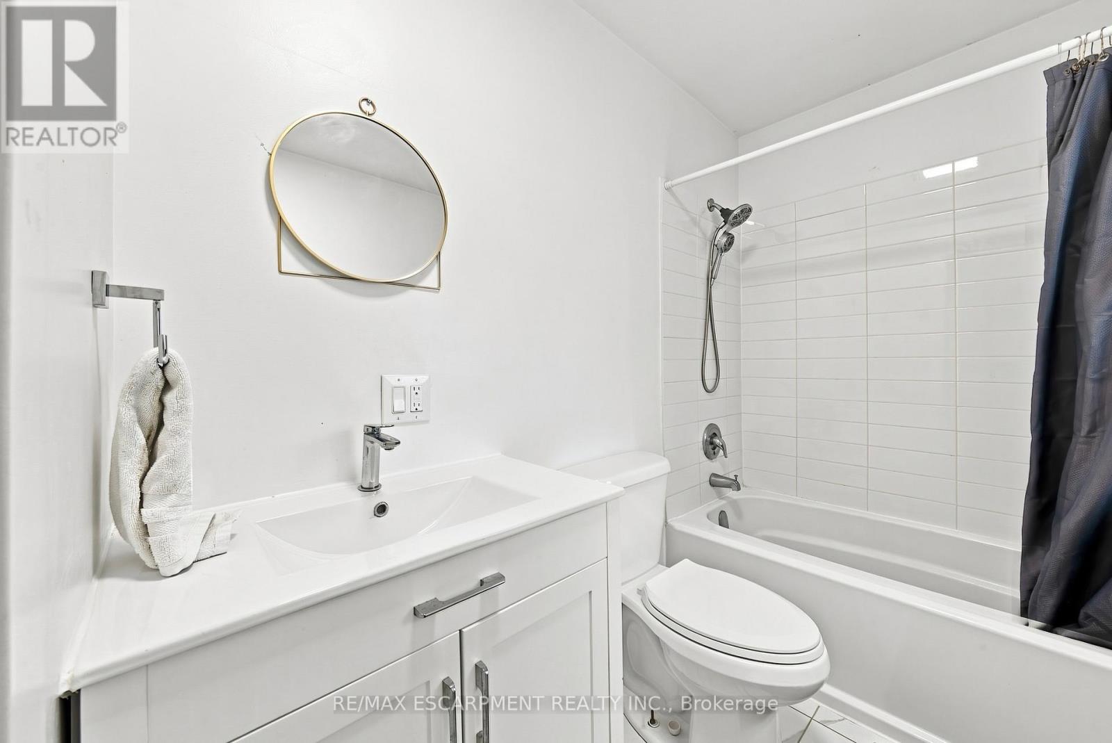 2177 Lakeshore Road Property Photo 15