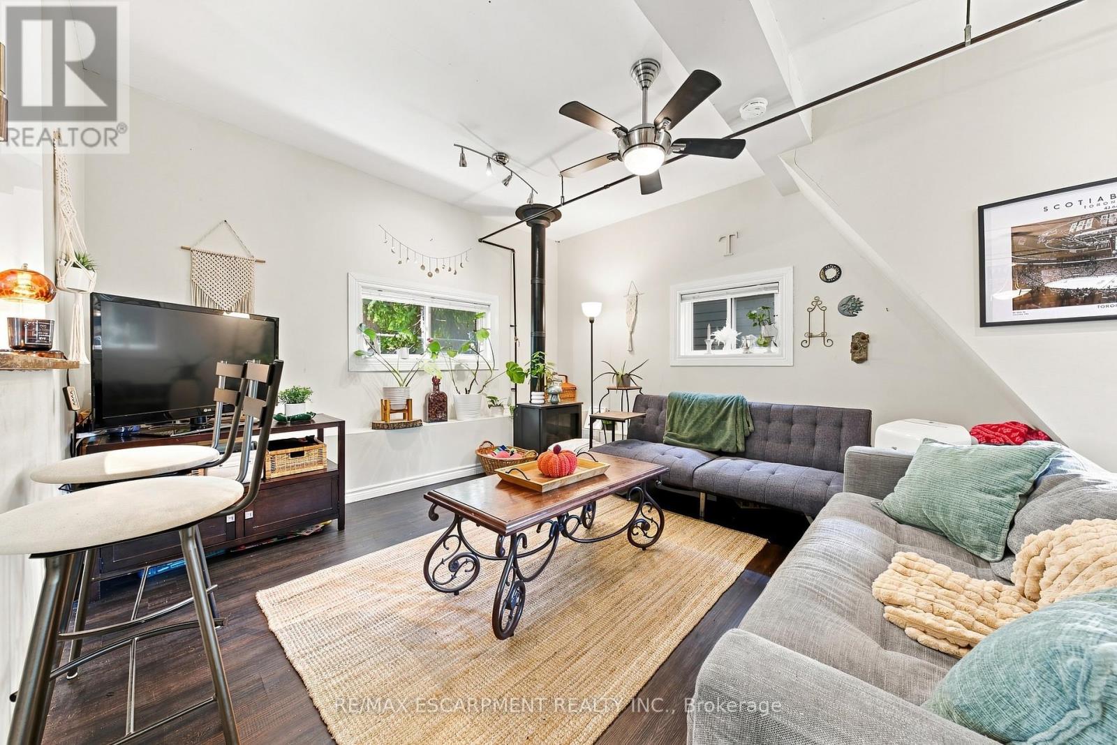 2177 Lakeshore Road Property Photo 17