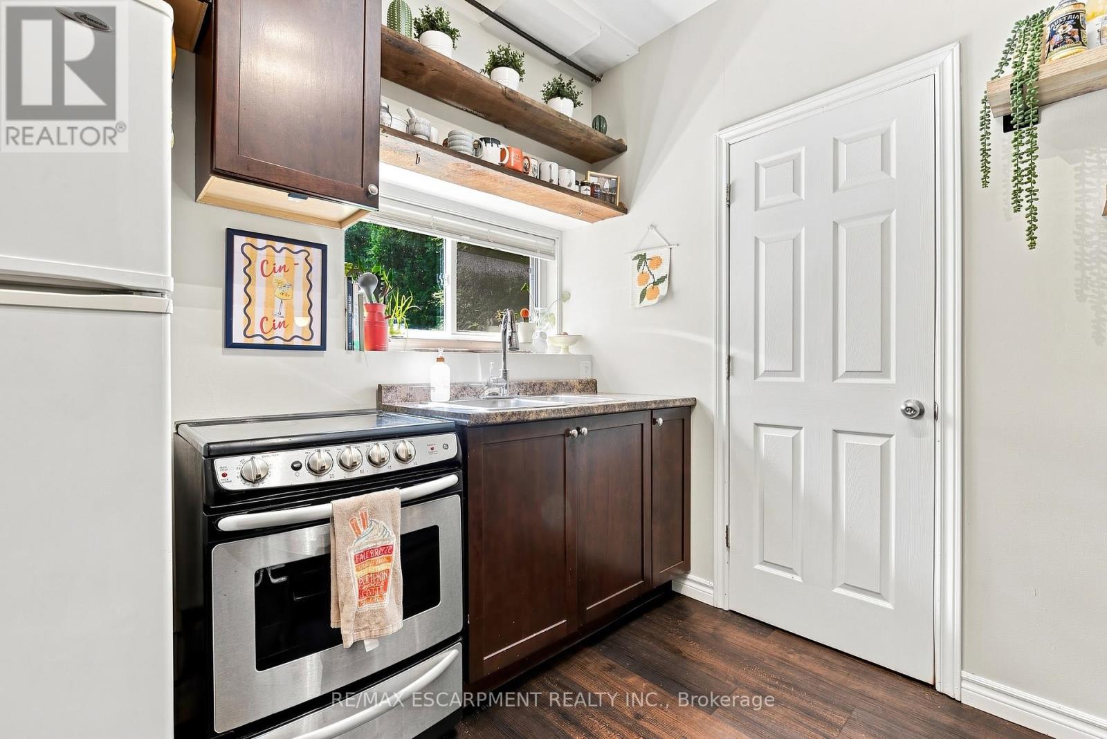 2177 Lakeshore Road Property Photo 21
