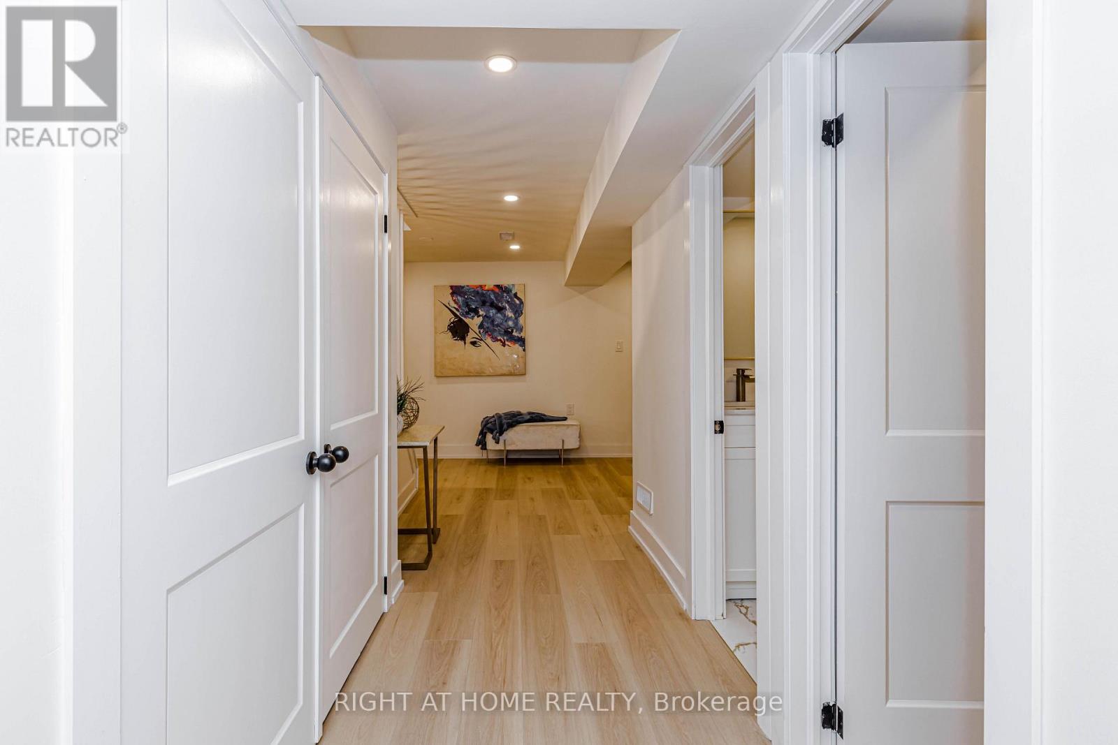 8 Hazelglen Court Property Photo 42