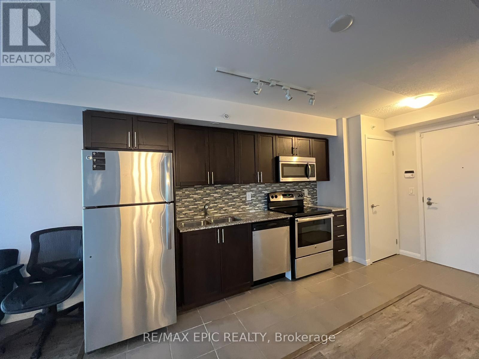 1203 - 830 Lawrence Avenue W Property Photo 4