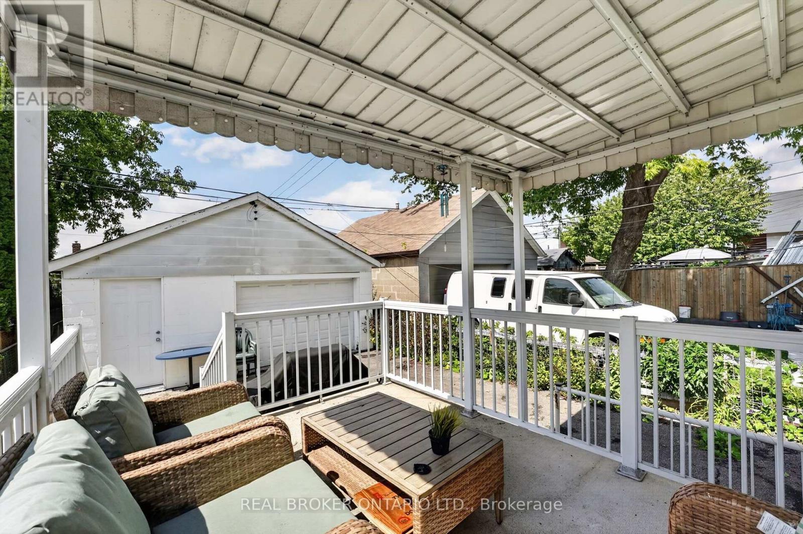 238 Chambers Avenue Property Photo 5