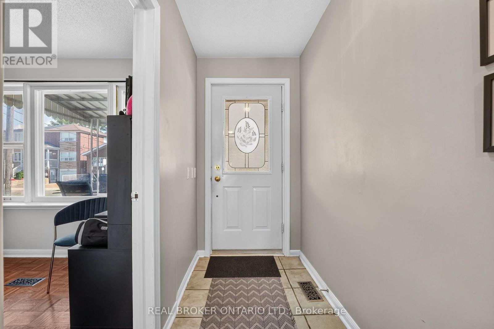238 Chambers Avenue Property Photo 10