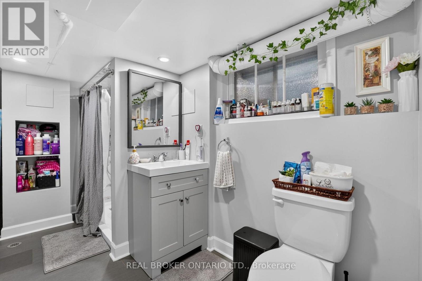 238 Chambers Avenue Property Photo 35