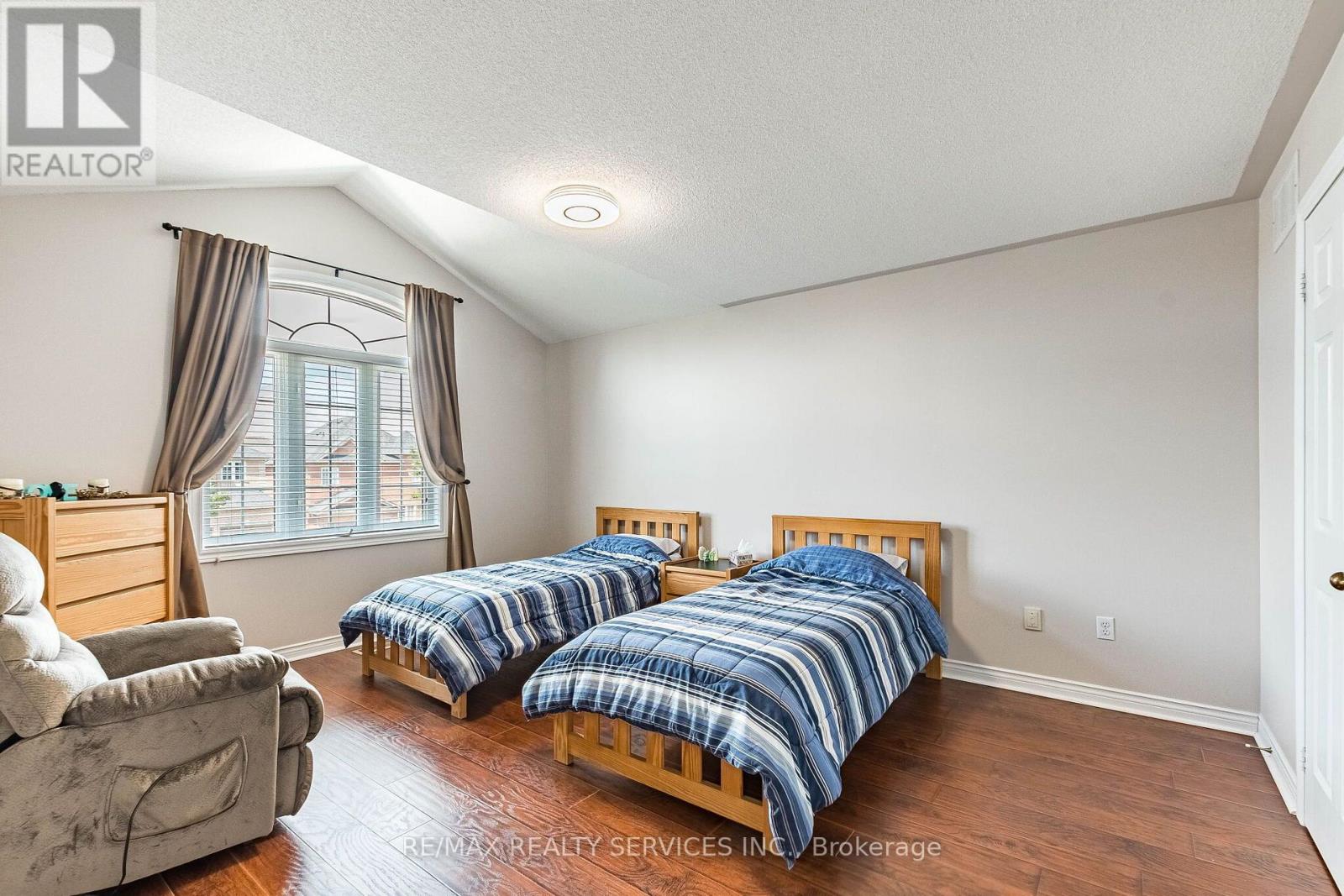151 Fairhill Avenue Property Photo 32