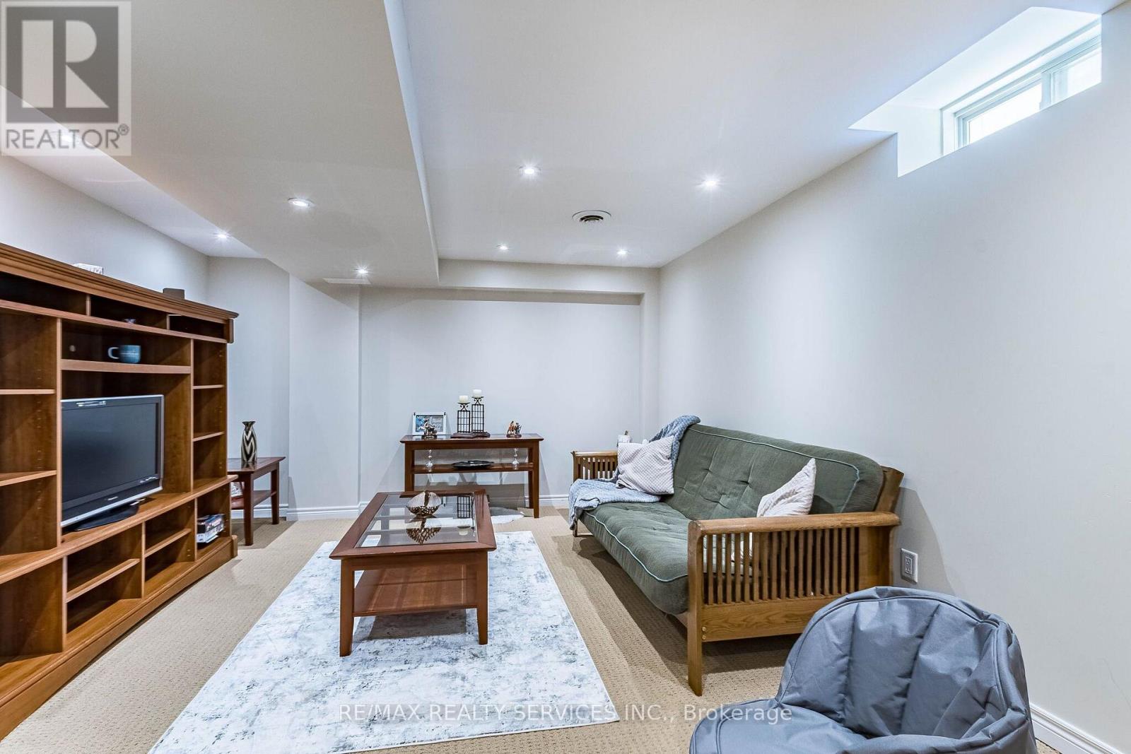 151 Fairhill Avenue Property Photo 40