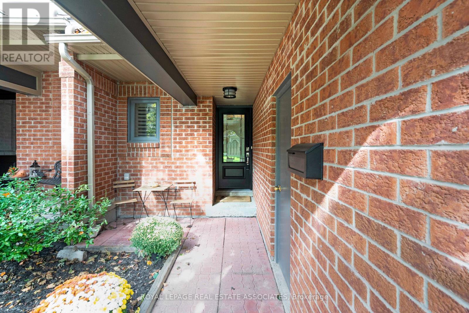 72 - 2199 Burnhamthorpe Road W Property Photo 2
